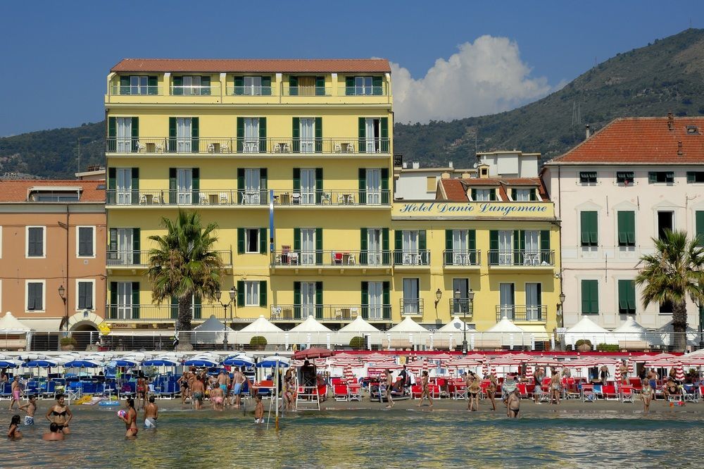 Hotel Danio Lungomare Аласио Екстериор снимка